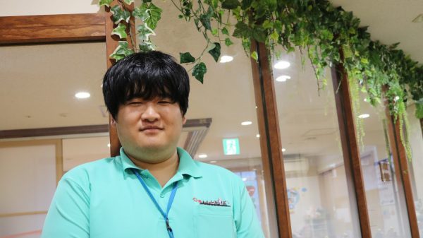 「同朋大学受け入れ研修」に参加。その後、再びメグラスへ。 黒田侑佑
