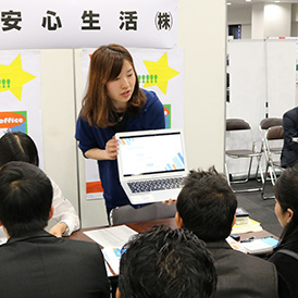 第一回留学生就職フェアに参加しました
